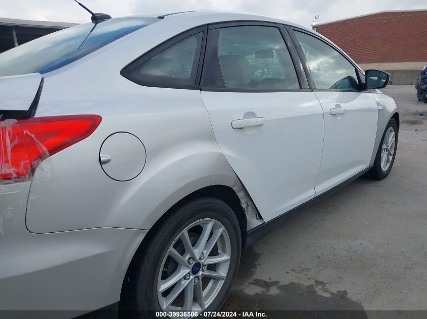 1FADP3F24JL295939 2018 Ford Focus Se