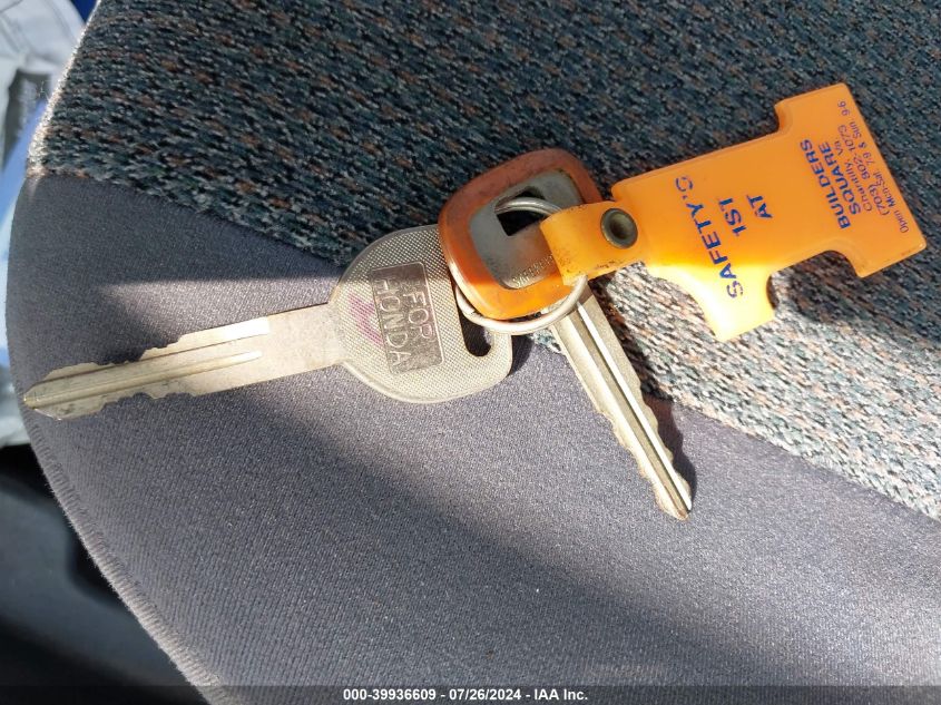 1998 Honda Civic Cx VIN: 2HGEJ6423WH104764 Lot: 39936609