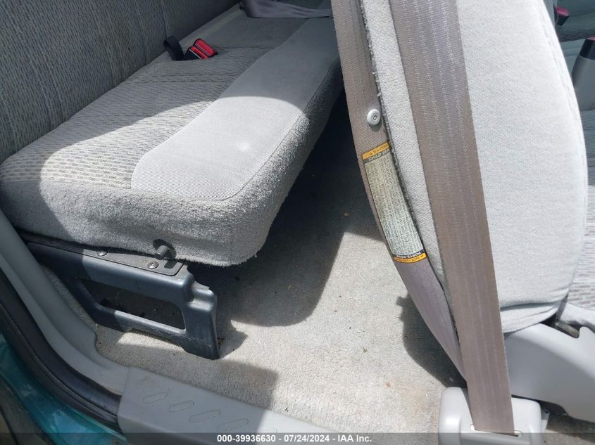 1998 Ford F-150 Lariat/Standard/Xl/Xlt VIN: 1FTZX18W7WNA27807 Lot: 39936630