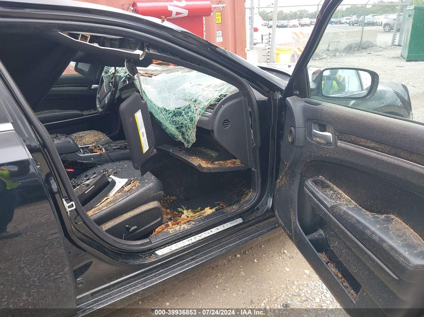 2014 Chrysler 300C Awd VIN: 2C3CCAKT8EH179588 Lot: 39936853