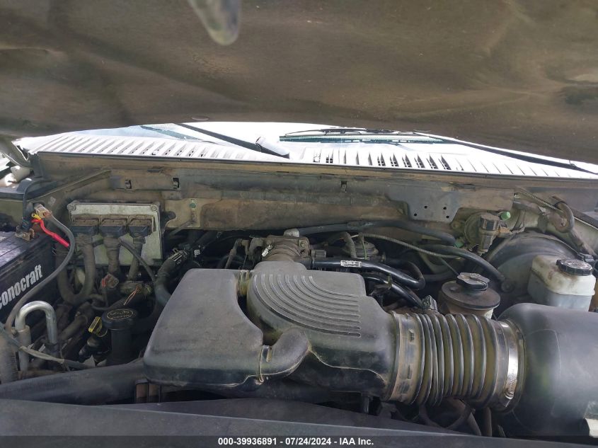 2004 Ford Expedition Eddie Bauer VIN: 1FMFU17L34LB08147 Lot: 39936891