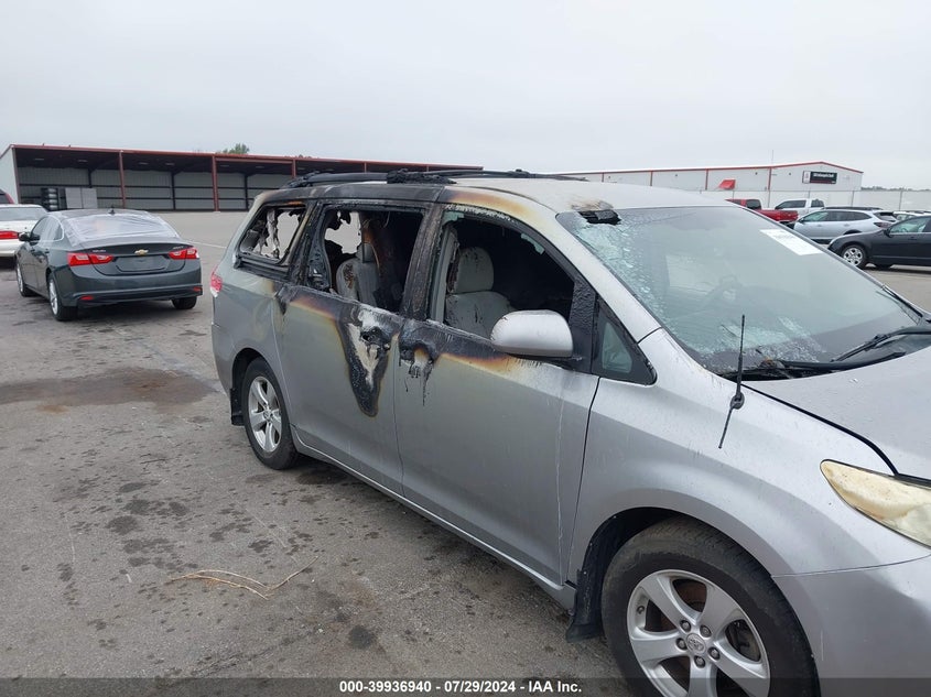 2011 Toyota Sienna Le VIN: 5TDKK3DCXBS001603 Lot: 39936940