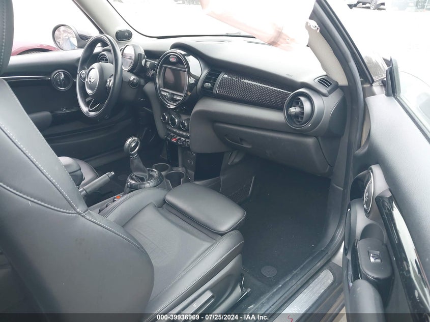 2017 Mini Hardtop Cooper S VIN: WMWXP7C30H2A45738 Lot: 39936969