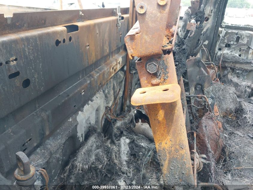 2005 Ford F-150 Stx/Xl/Xlt VIN: 1FTRF12W65NA78001 Lot: 39937061