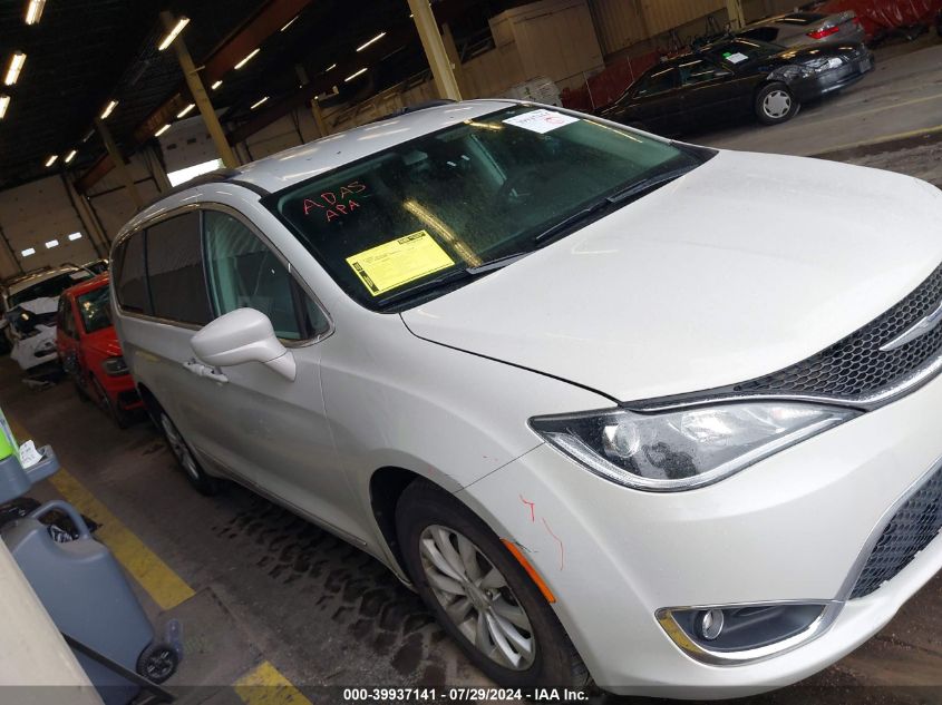 2017 Chrysler Pacifica Touring-L VIN: 2C4RC1BG1HR598907 Lot: 39937141