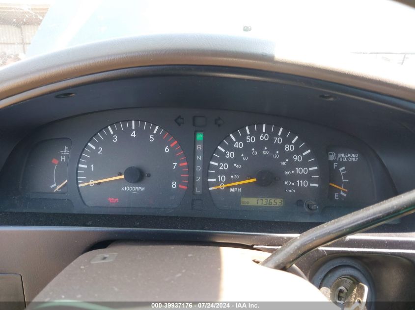 2000 Toyota Tacoma Base V6 VIN: 4TAVN52N0YZ640502 Lot: 39937176