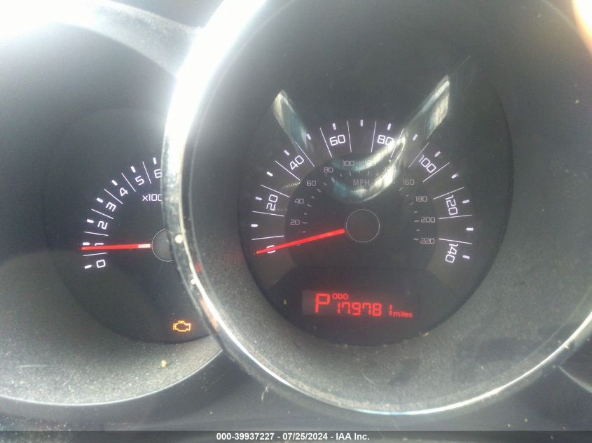 2011 Kia Soul + VIN: KNDJT2A20B7318976 Lot: 39937227