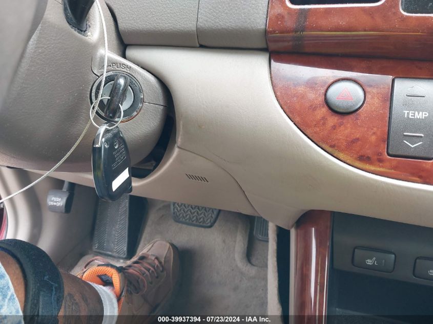 2003 Toyota Camry Xle V6 VIN: 4T1BF30K33U039748 Lot: 39937394