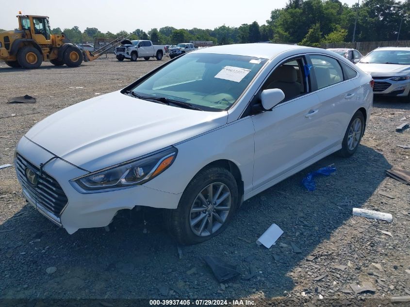 5NPE24AFXKH735584 2019 HYUNDAI SONATA - Image 2