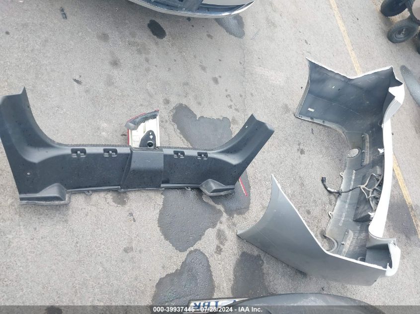 2010 Lincoln Mkz VIN: 3LNHL2GC1AR638115 Lot: 39937445