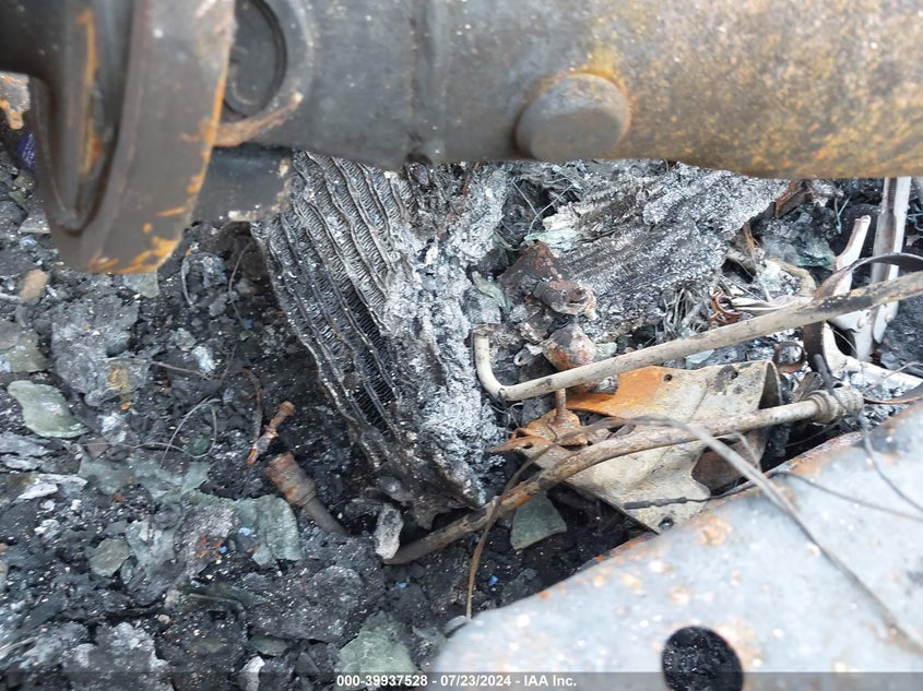 2000 Ford F-250 Lariat/Xl/Xlt VIN: 1FDNF20L9YEB51357 Lot: 39937528