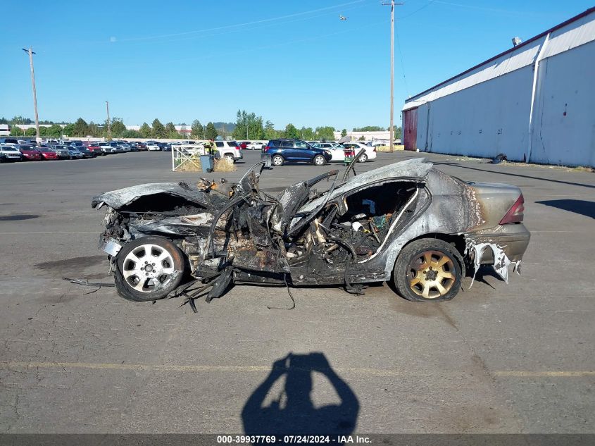 2005 Mercedes-Benz C 240 Luxury VIN: WDBRF61J55F590327 Lot: 39937769