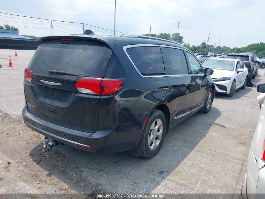 VIN WAUENAF45JA026268 2017 CHRYSLER PACIFICA no.4