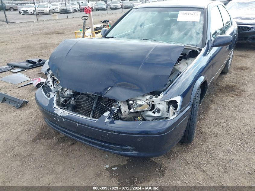 2000 Toyota Camry Le VIN: JT2BG22K3Y0438398 Lot: 39937829