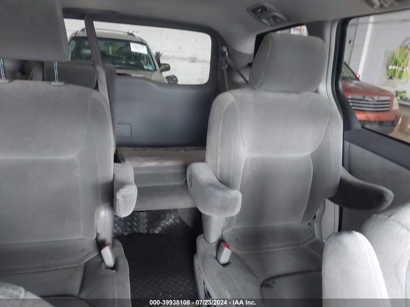 2005 Toyota Sienna Ce/Le VIN: 5TDZA23C45S384570 Lot: 39938108