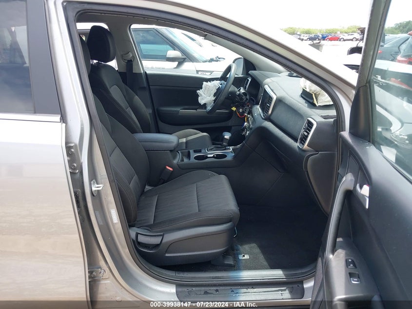 2020 KIA SPORTAGE LX - KNDPMCAC2L7669606