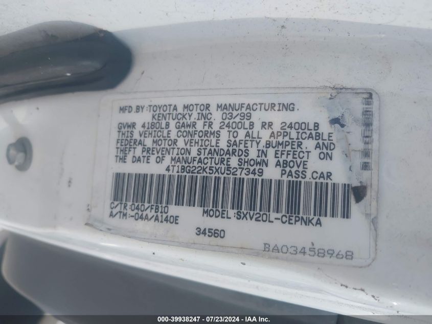 1999 Toyota Camry Le VIN: 4T1BG22K5XU527349 Lot: 39938247