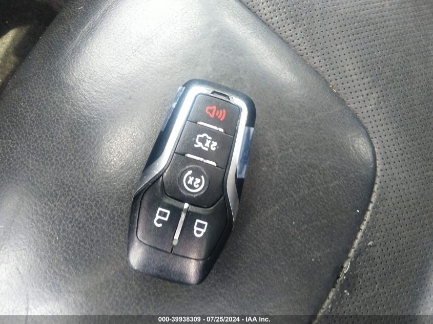 2016 Ford Fusion Titanium VIN: 3FA6P0K94GR400404 Lot: 39938309