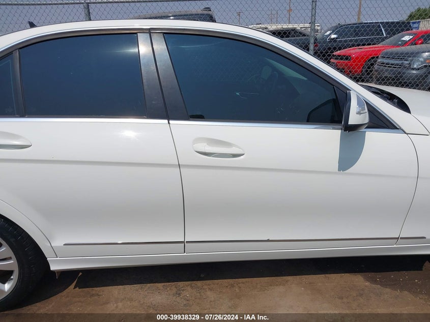 2008 Mercedes-Benz C 300 Luxury/Sport VIN: WDDGF54X28F052035 Lot: 39938329