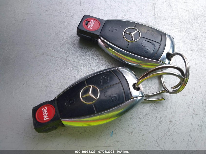 2008 Mercedes-Benz C 300 Luxury/Sport VIN: WDDGF54X28F052035 Lot: 39938329