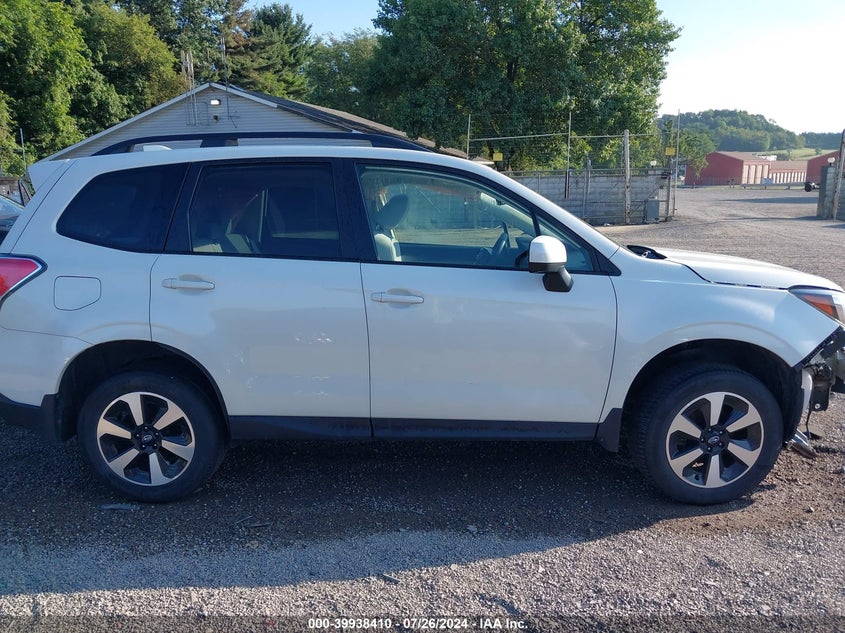 2018 Subaru Forester 2.5I Premium VIN: JF2SJAGC4JH458267 Lot: 39938410