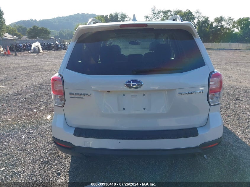 2018 Subaru Forester 2.5I Premium VIN: JF2SJAGC4JH458267 Lot: 39938410