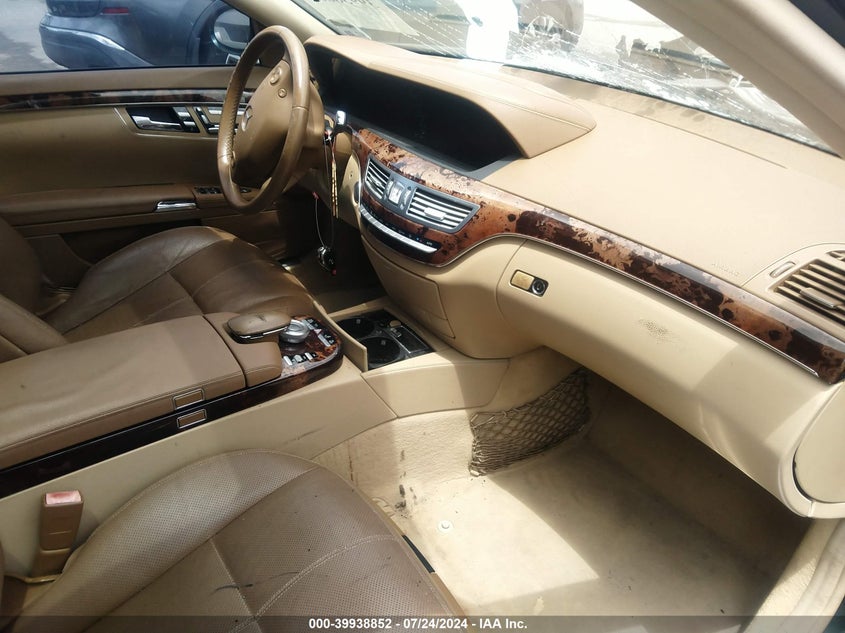 2008 Mercedes-Benz S 550 VIN: WDDNG71X38A223201 Lot: 39938852