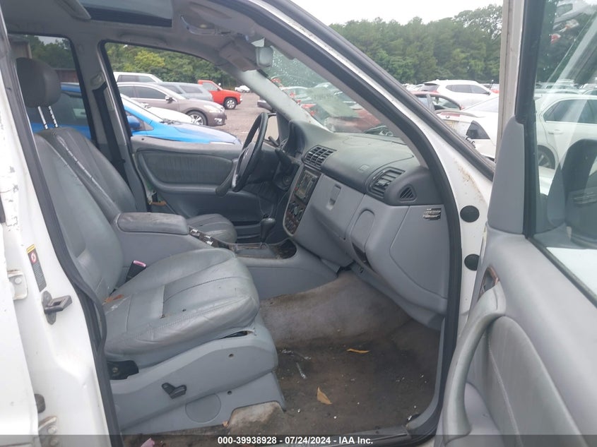 2001 Mercedes-Benz Ml 320 VIN: 4JGAB54E91A271809 Lot: 39938928