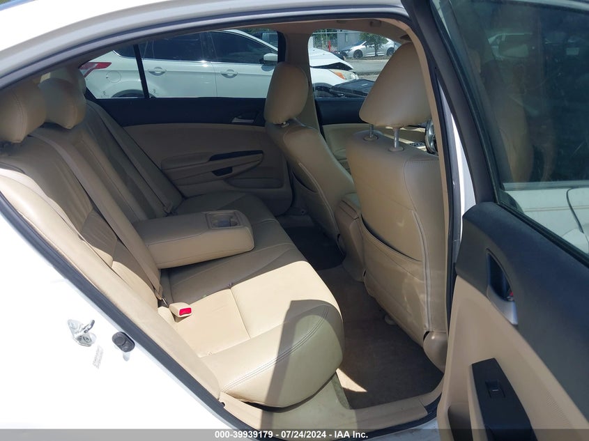 2011 Honda Accord Lxp VIN: 1HGCP2F40BA022416 Lot: 39939179