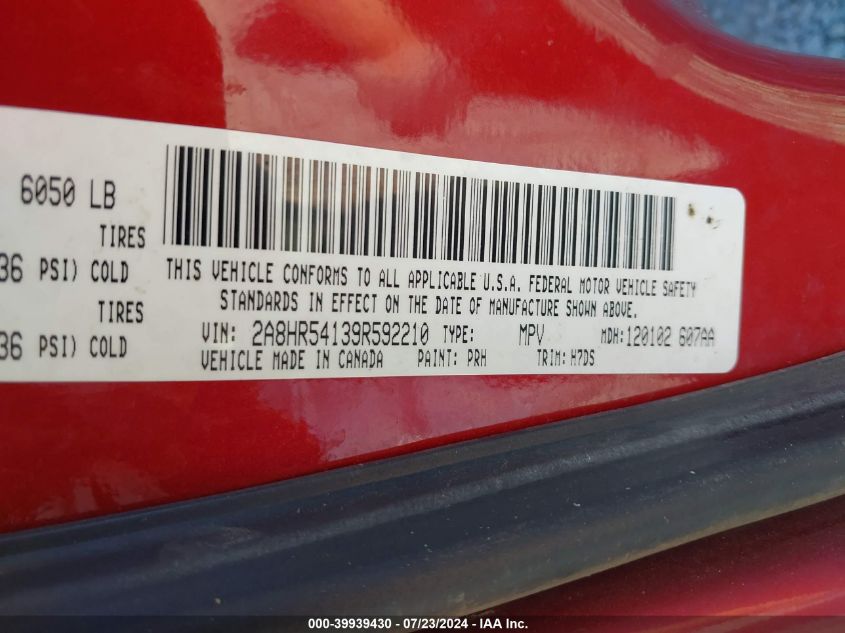 2009 Chrysler Town & Country Touring VIN: 2A8HR54139R592210 Lot: 39939430