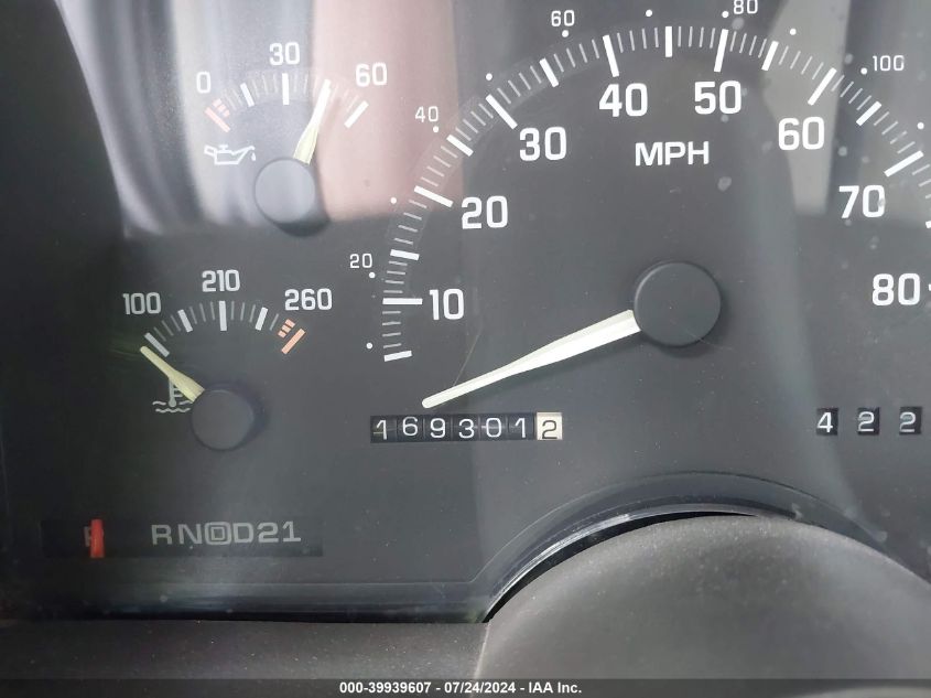 1993 Chevrolet Gmt-400 K1500 VIN: 2GCEK19K0P1118302 Lot: 39939607