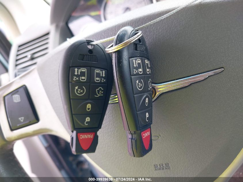 2009 Chrysler Town & Country Touring VIN: 2A8HR541X9R556093 Lot: 39939639