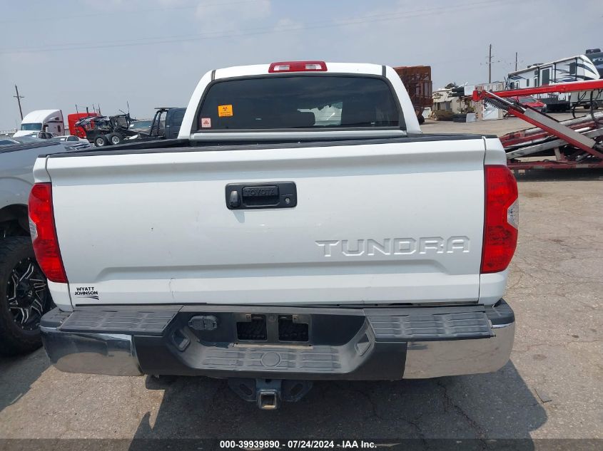 2018 Toyota Tundra Sr5 5.7L V8 VIN: 5TFDW5F11JX728769 Lot: 39939890