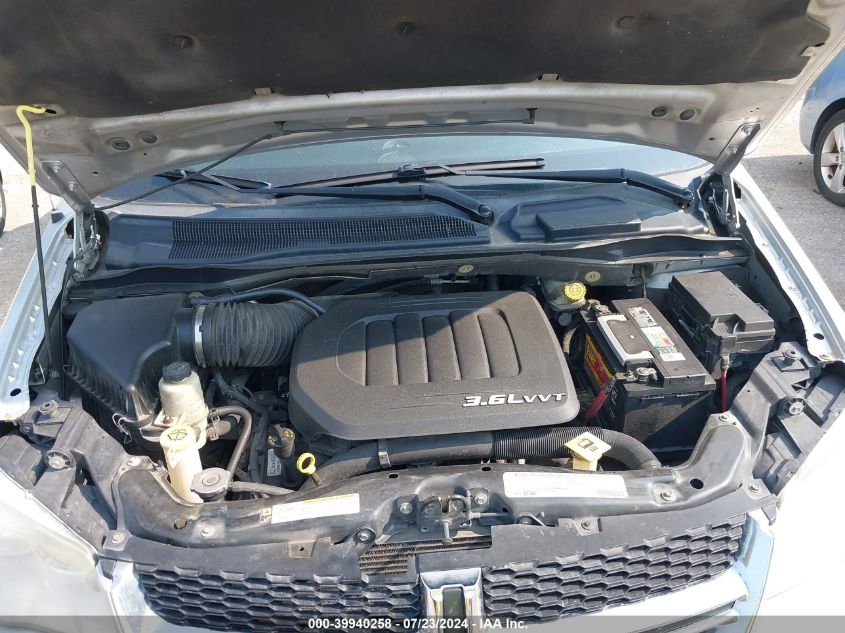 2011 Dodge Grand Caravan Crew VIN: 2D4RN5DG4BR707028 Lot: 39940258