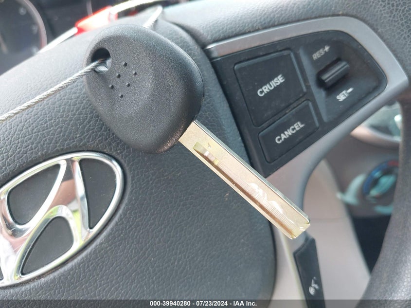 2017 Hyundai Accent Value Edition VIN: KMHCT4AE1HU253916 Lot: 39940280