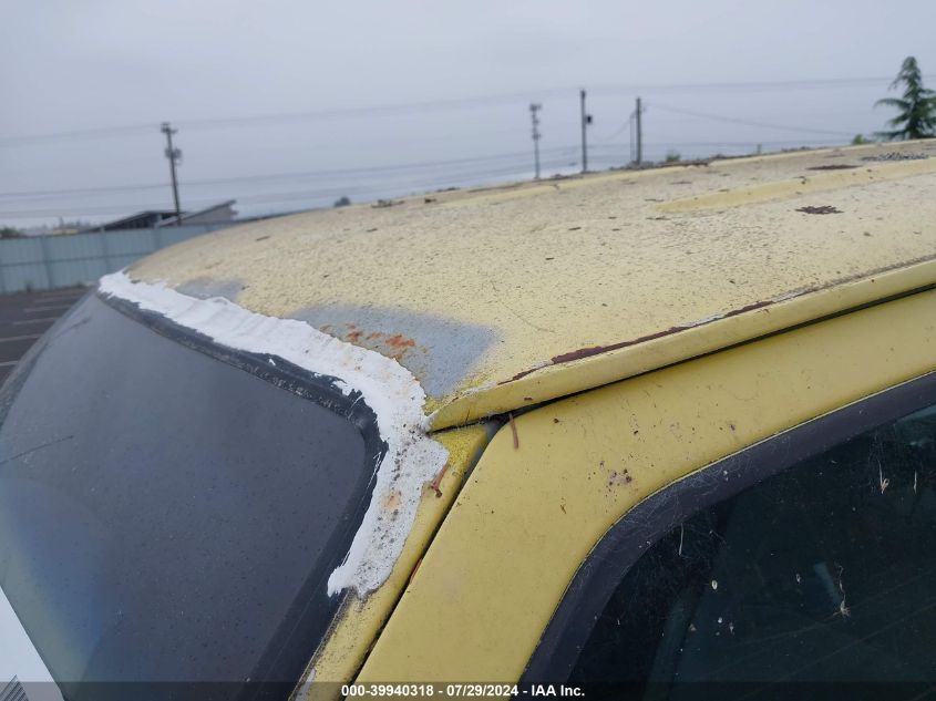 2002 Ford E-150 Commercial/Recreational VIN: 1FTRE14272HB27682 Lot: 39940318