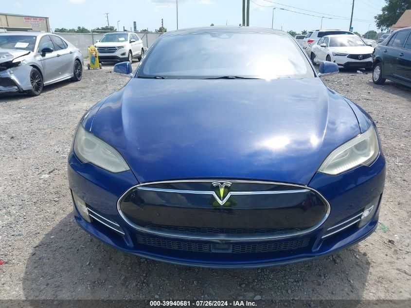 2016 Tesla Model S 60D/70D/75D/85D/90D VIN: 5YJSA1E26GF128504 Lot: 39940681