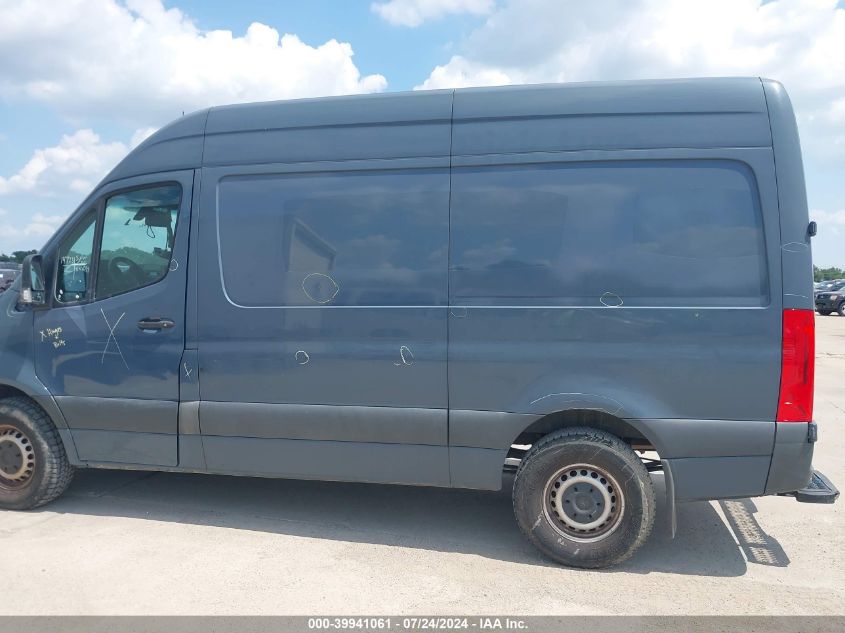 2019 Mercedes-Benz Sprinter 2500 High Roof V6/Standard Roof V6 VIN: WD4PF0CDXKP081813 Lot: 39941061