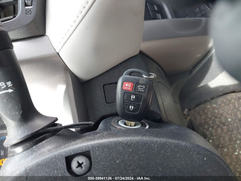 2017 Toyota Rav4 Xle VIN: JTMRFREV5HD214002 Lot: 39941126