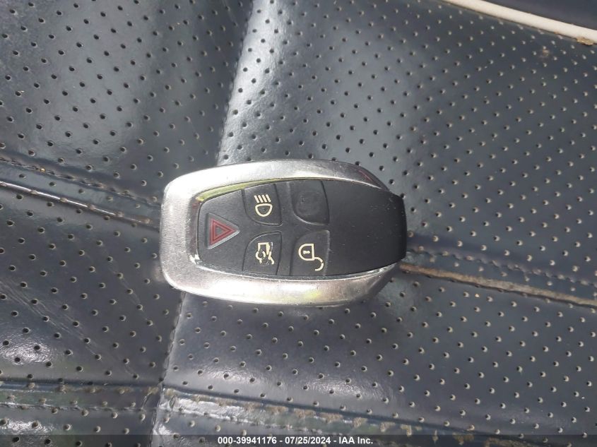 2011 Jaguar Xjl VIN: SAJWA2GB5BLV17226 Lot: 39941176