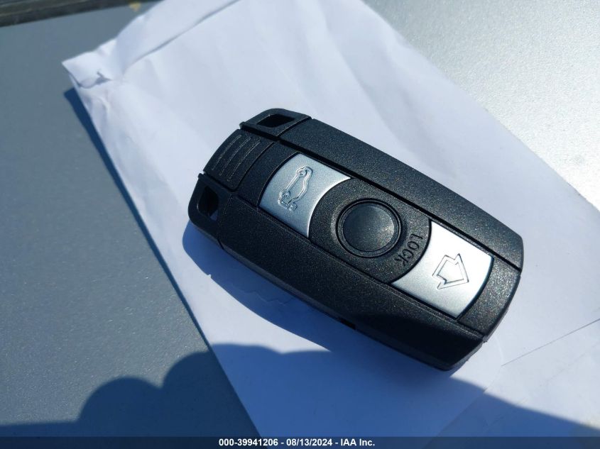 2006 BMW 325I VIN: WBAVB13556KX36102 Lot: 39941206