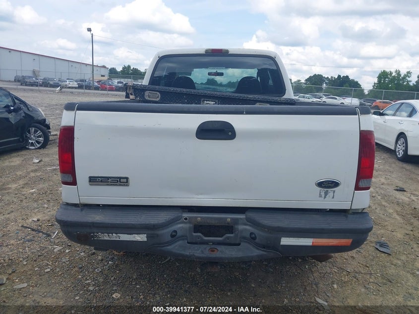 2005 Ford F-250 Lariat/Xl/Xlt VIN: 1FTSX21515EC68043 Lot: 39941377