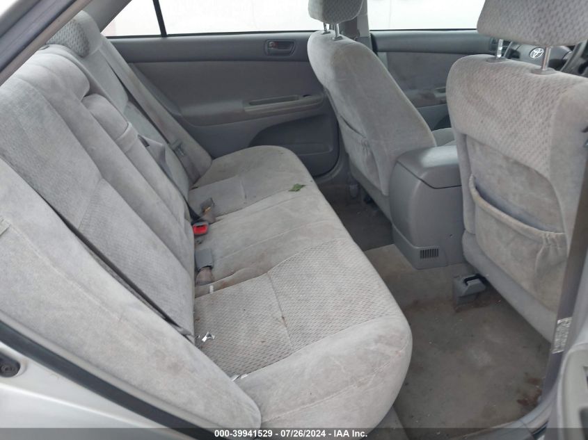 2004 Toyota Camry Le/Xle/Se VIN: 4T1BE32K44U814088 Lot: 39941529