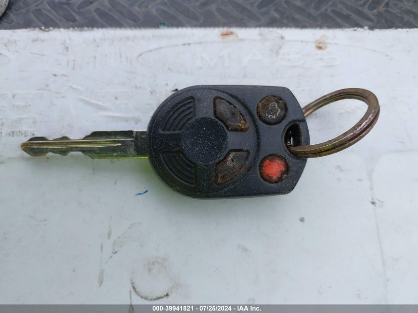 2011 Ford Escape Xls VIN: 1FMCU9C76BKB60742 Lot: 39941821