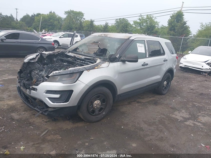 VIN 1FM5K8AR2HGA94568 2017 FORD UTILITY POLICE INTERCEPTOR