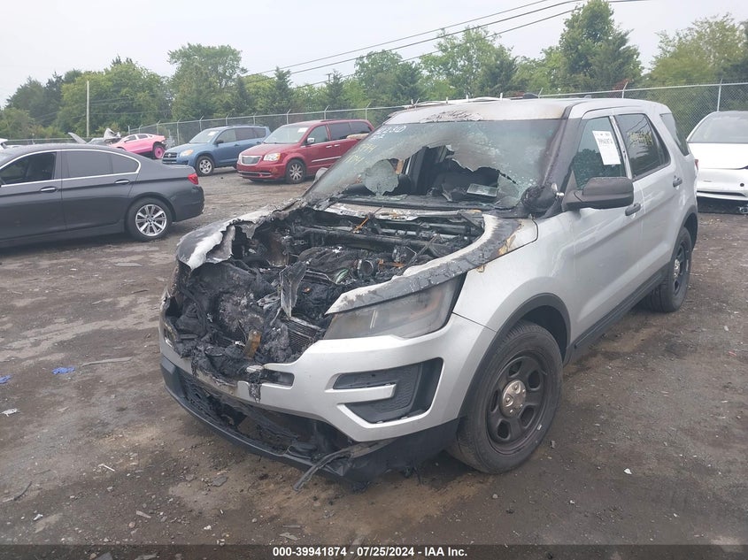 VIN 1FM5K8AR2HGA94568 2017 FORD UTILITY POLICE INTERCEPTOR