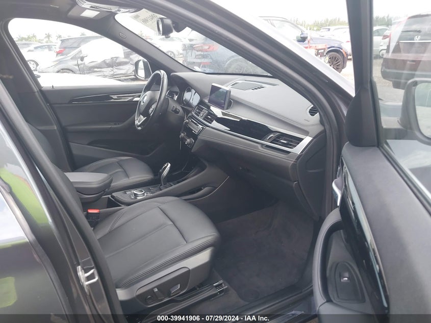 VIN WBXJG7C01M5S15970 2021 BMW X1 SDRIVE28I