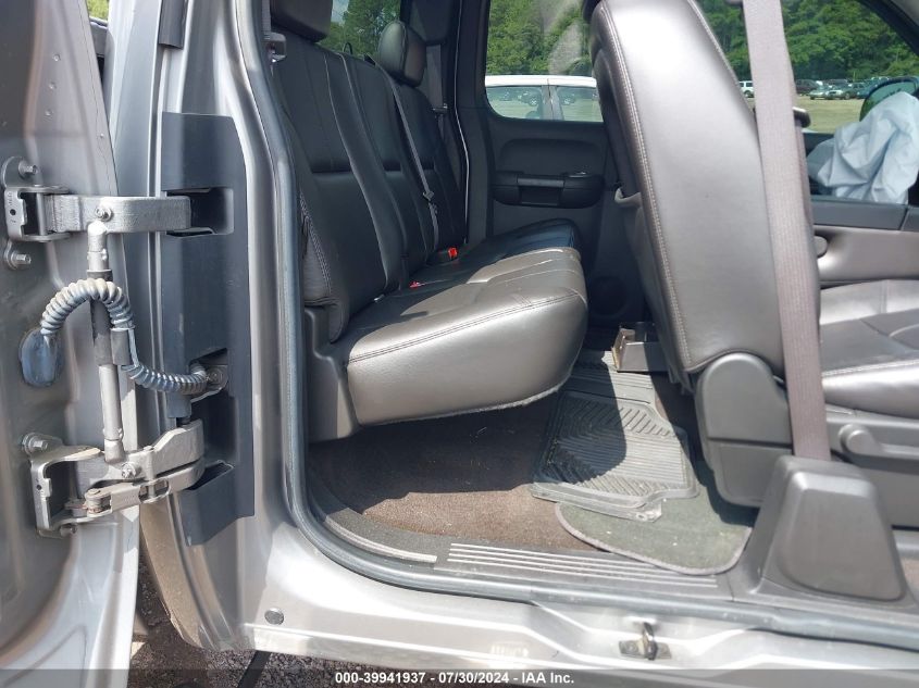 2008 Chevrolet Silverado 1500 Lt1 VIN: 2GCEC190581318332 Lot: 39941937