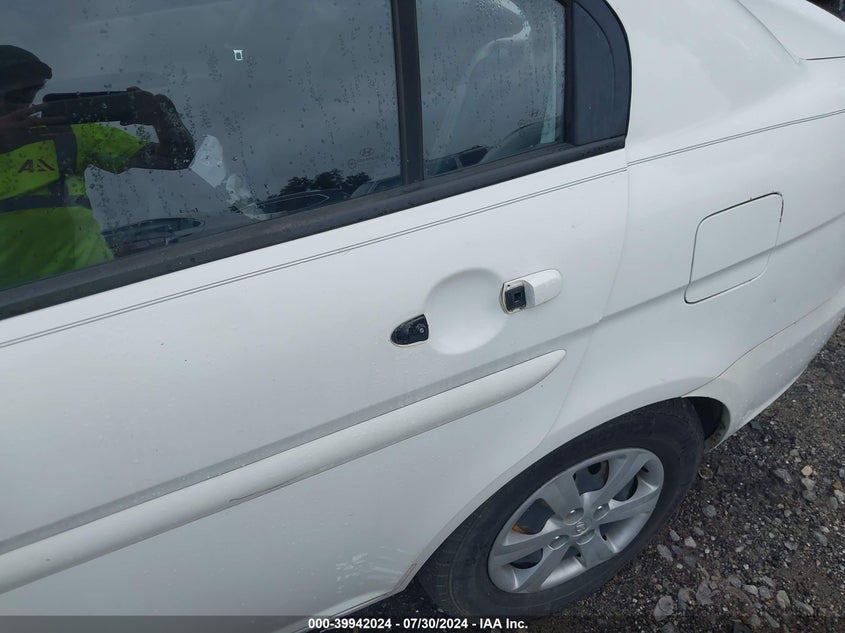 2010 Hyundai Accent Gls VIN: KMHCN4AC8AU499487 Lot: 39942024