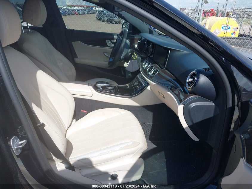 VIN WDDZF4JB1HA231563 2017 MERCEDES-BENZ E 300